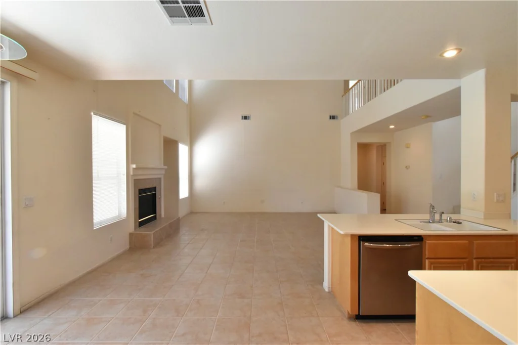 9243 Snow Flower, Las Vegas, NV 89147