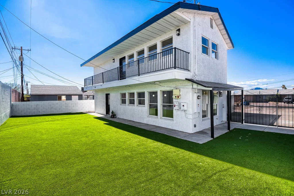 123 Elm, Henderson, NV 89015