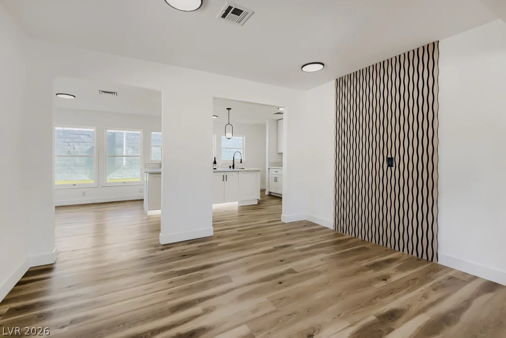 123 Elm, Henderson, NV 89015
