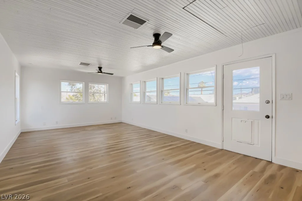 123 Elm, Henderson, NV 89015