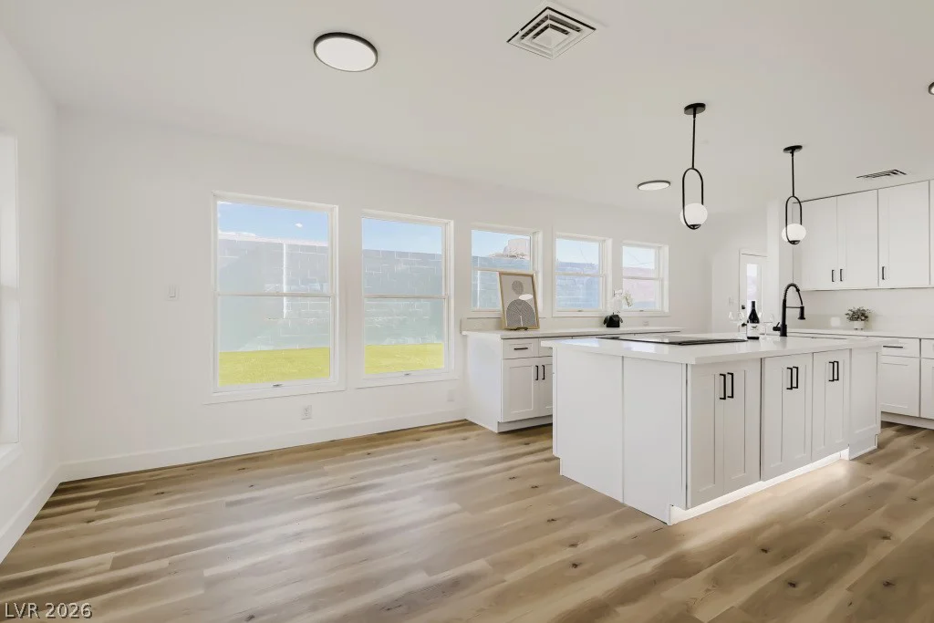 123 Elm, Henderson, NV 89015