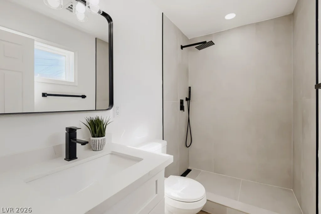 123 Elm, Henderson, NV 89015