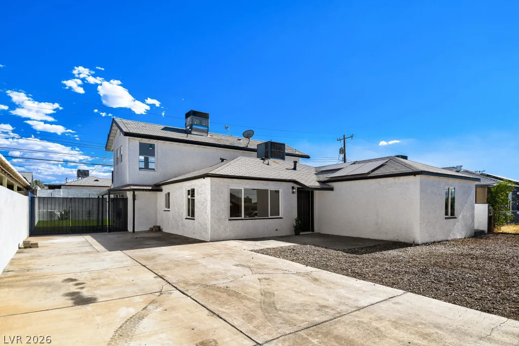 123 Elm, Henderson, NV 89015