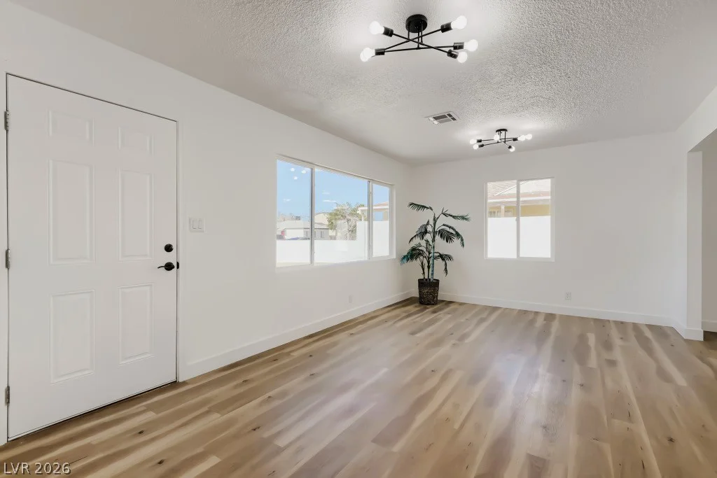 123 Elm, Henderson, NV 89015