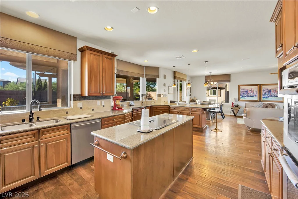 127 Birch Ridge, Las Vegas, NV 89183