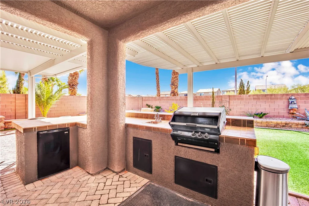 127 Birch Ridge, Las Vegas, NV 89183