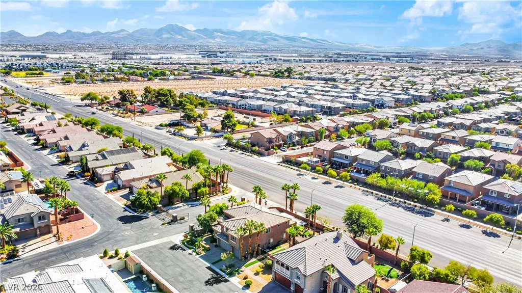 127 Birch Ridge, Las Vegas, NV 89183