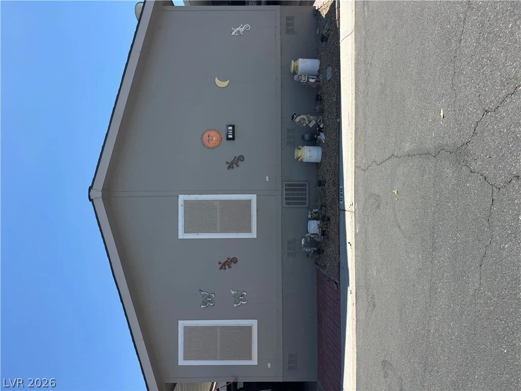 820 Montecito, Pahrump, NV 89048