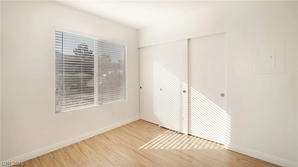 8070 Russell, Las Vegas, NV 89113