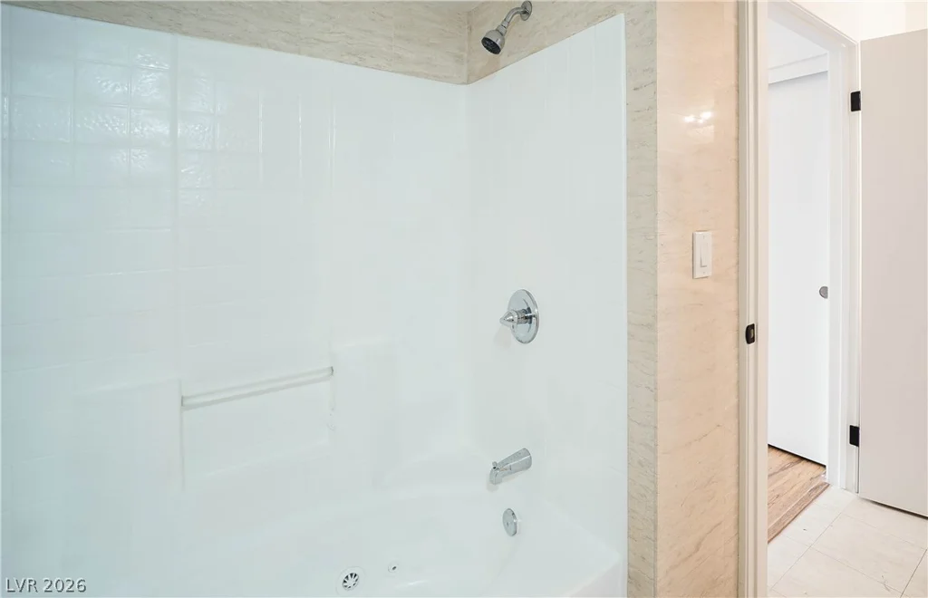8070 Russell, Las Vegas, NV 89113