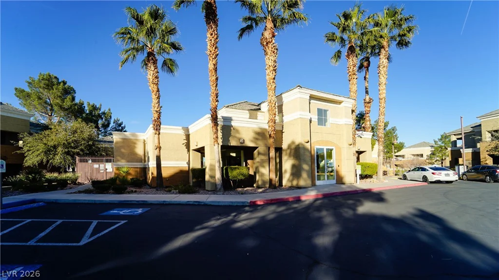 8070 Russell, Las Vegas, NV 89113