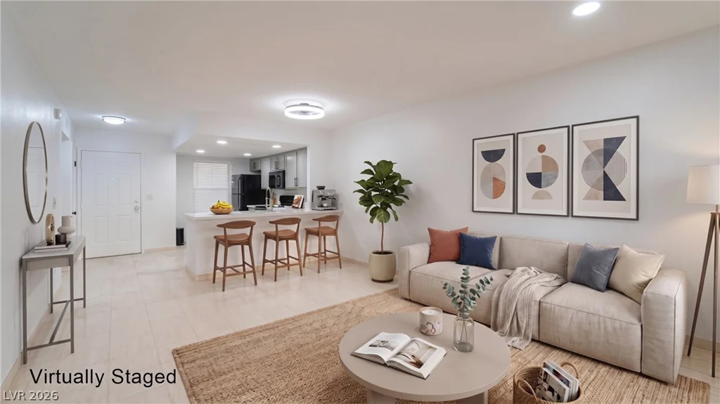 8070 Russell, Las Vegas, NV 89113