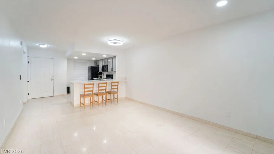 8070 Russell, Las Vegas, NV 89113