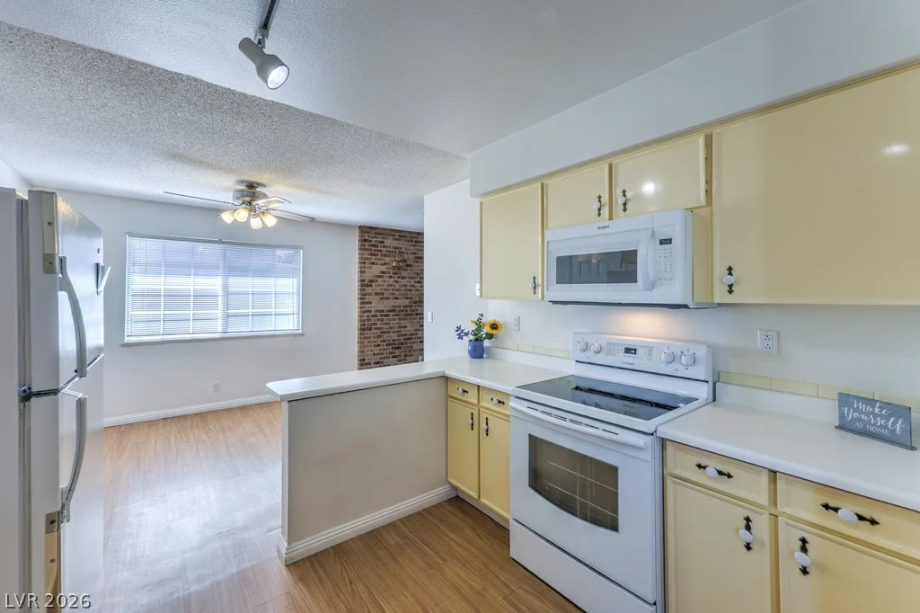 5708 Eugene, Las Vegas, NV 89108