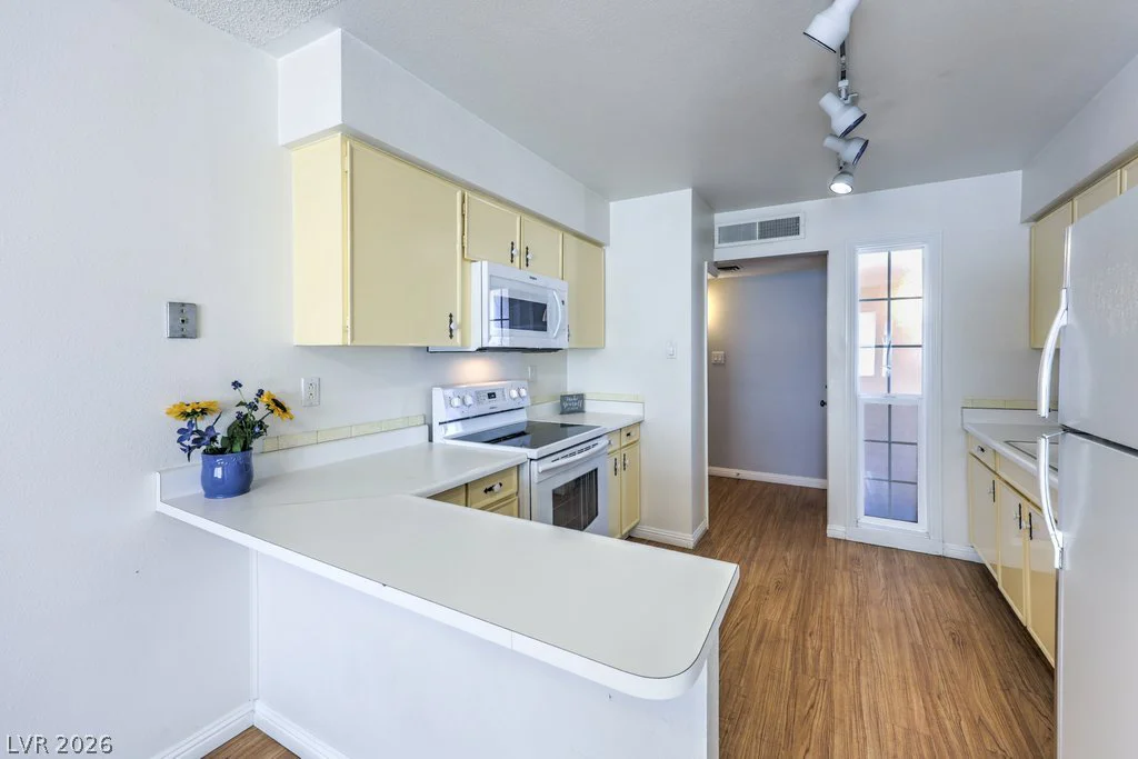 5708 Eugene, Las Vegas, NV 89108