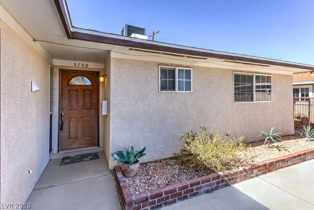 5708 Eugene, Las Vegas, NV 89108