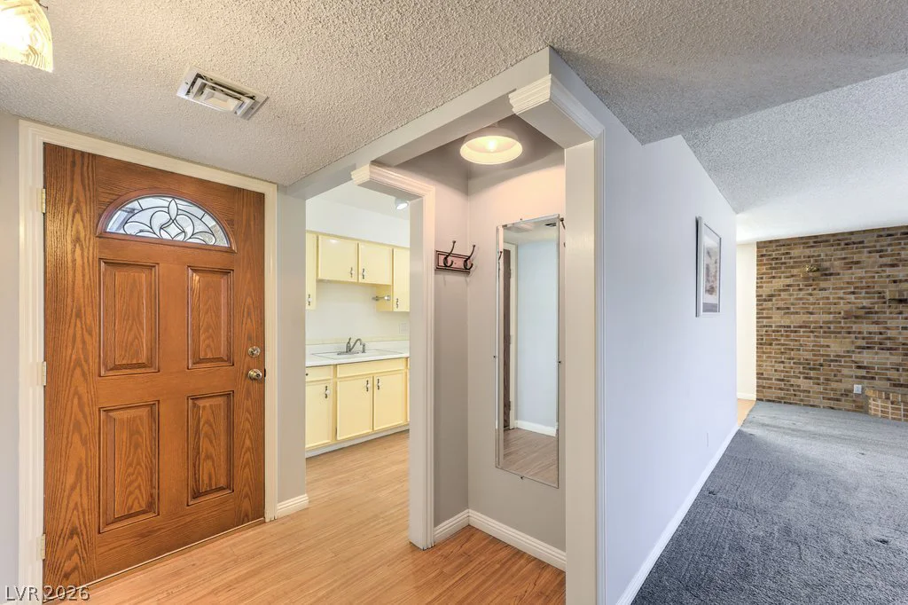 5708 Eugene, Las Vegas, NV 89108