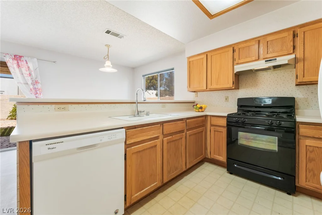 4013 Elkridge, Las Vegas, NV 89129