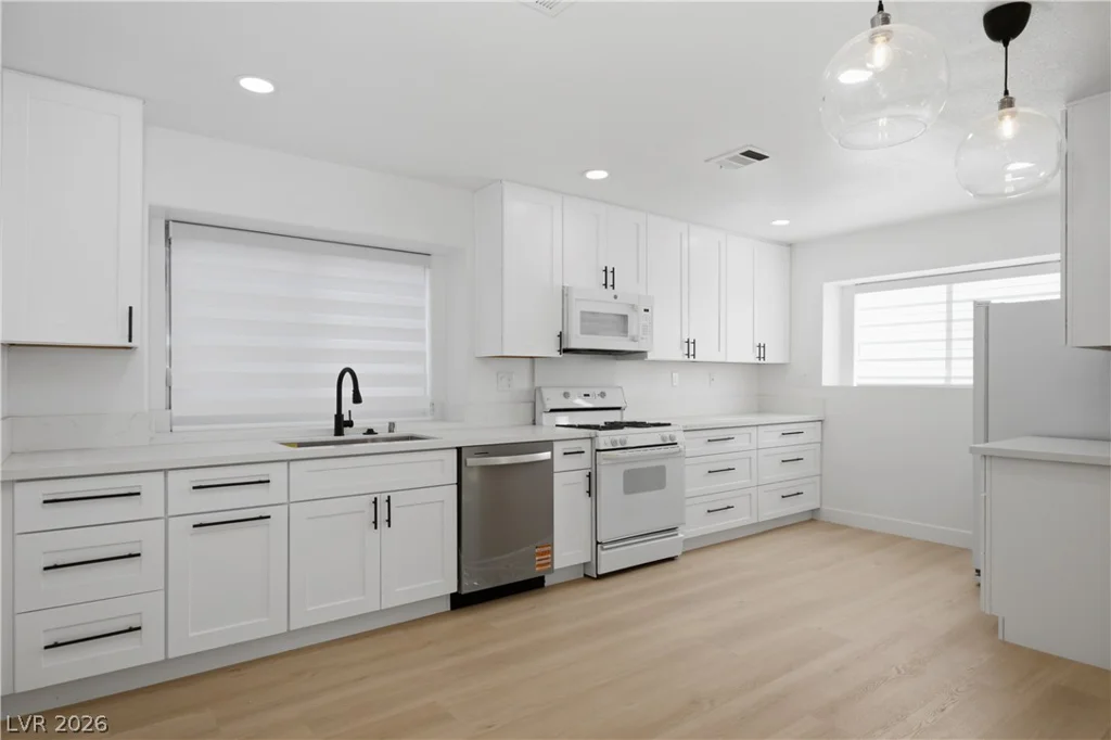 1447 Tiny Pebble, Las Vegas, NV 89142