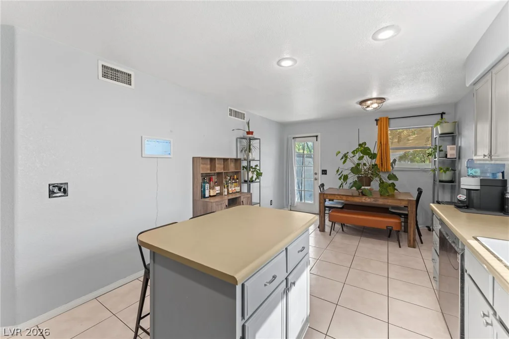 7567 Glowing Ember, Las Vegas, NV 89130