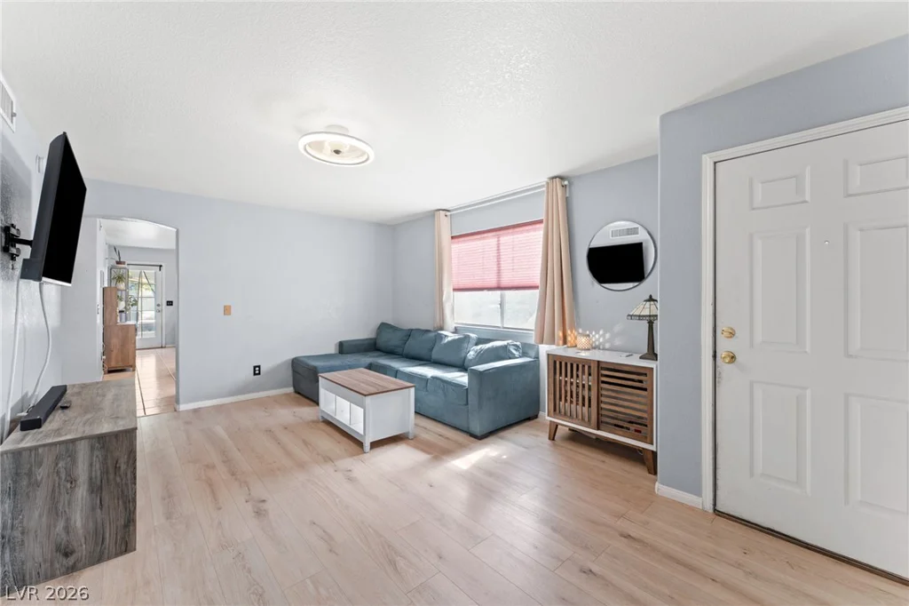 7567 Glowing Ember, Las Vegas, NV 89130