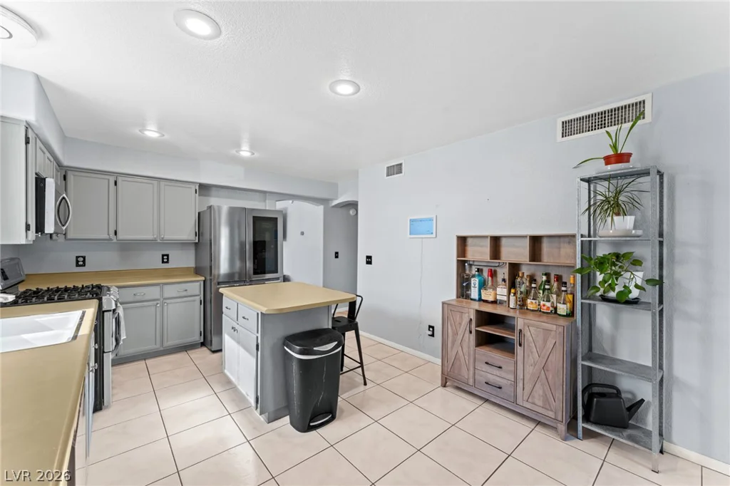7567 Glowing Ember, Las Vegas, NV 89130