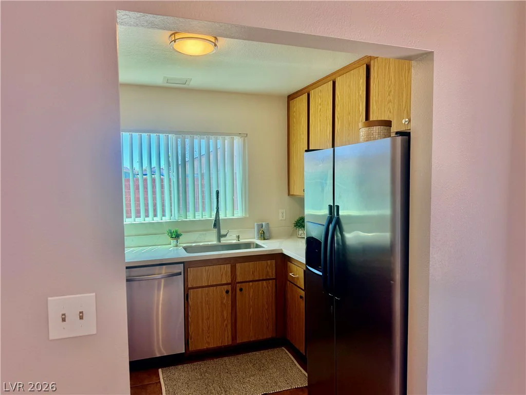 7281 Girard, Las Vegas, NV 89147