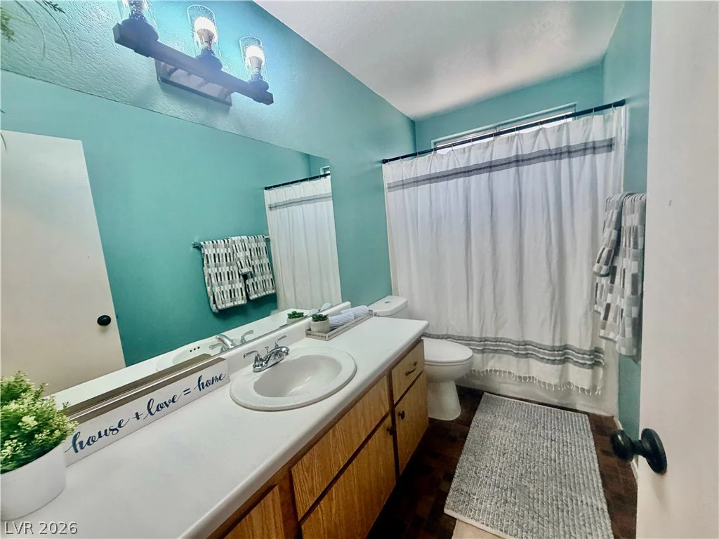 7281 Girard, Las Vegas, NV 89147