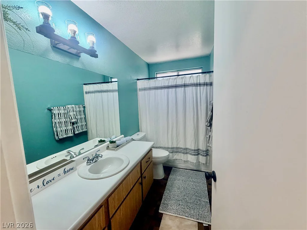 7281 Girard, Las Vegas, NV 89147