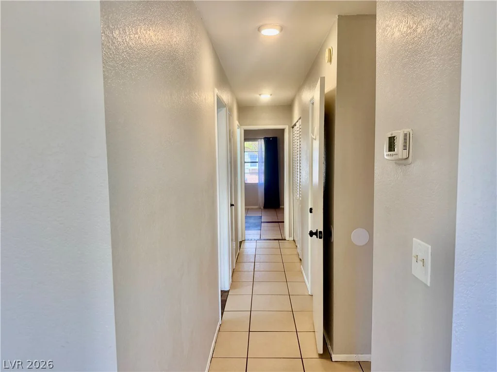 7281 Girard, Las Vegas, NV 89147