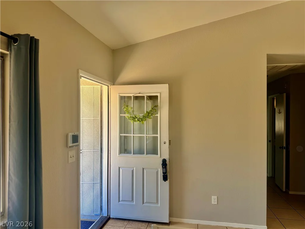 7281 Girard, Las Vegas, NV 89147