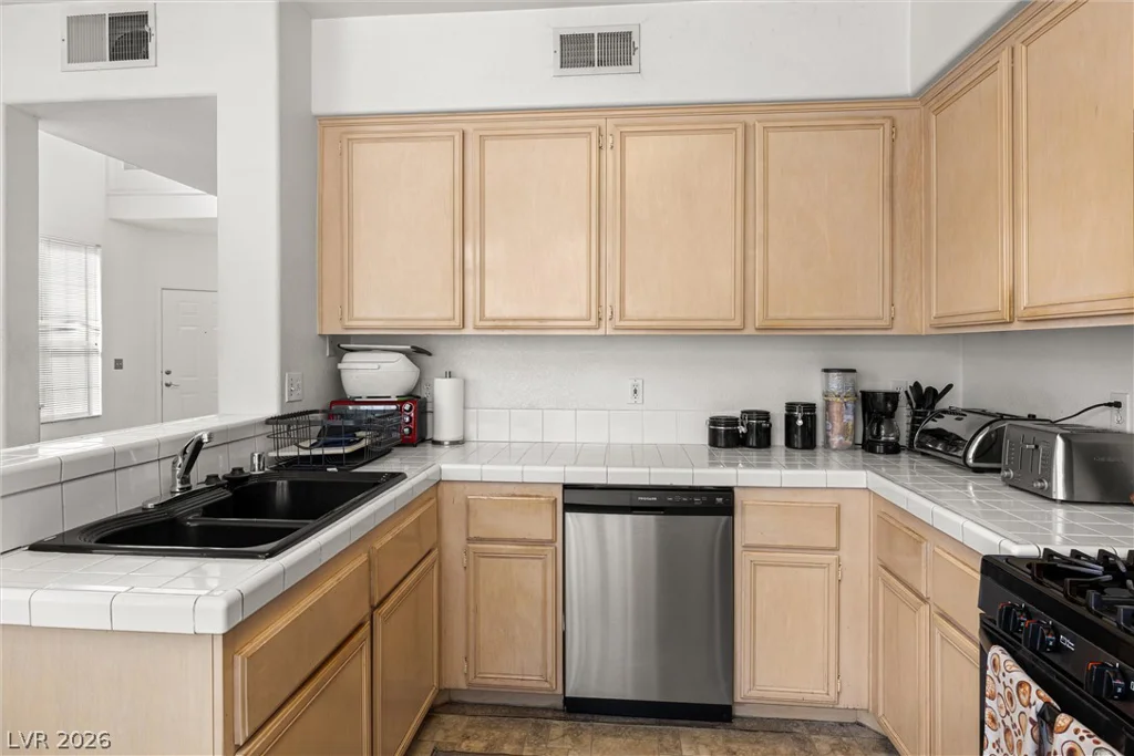 9901 Trailwood, Las Vegas, NV 89134