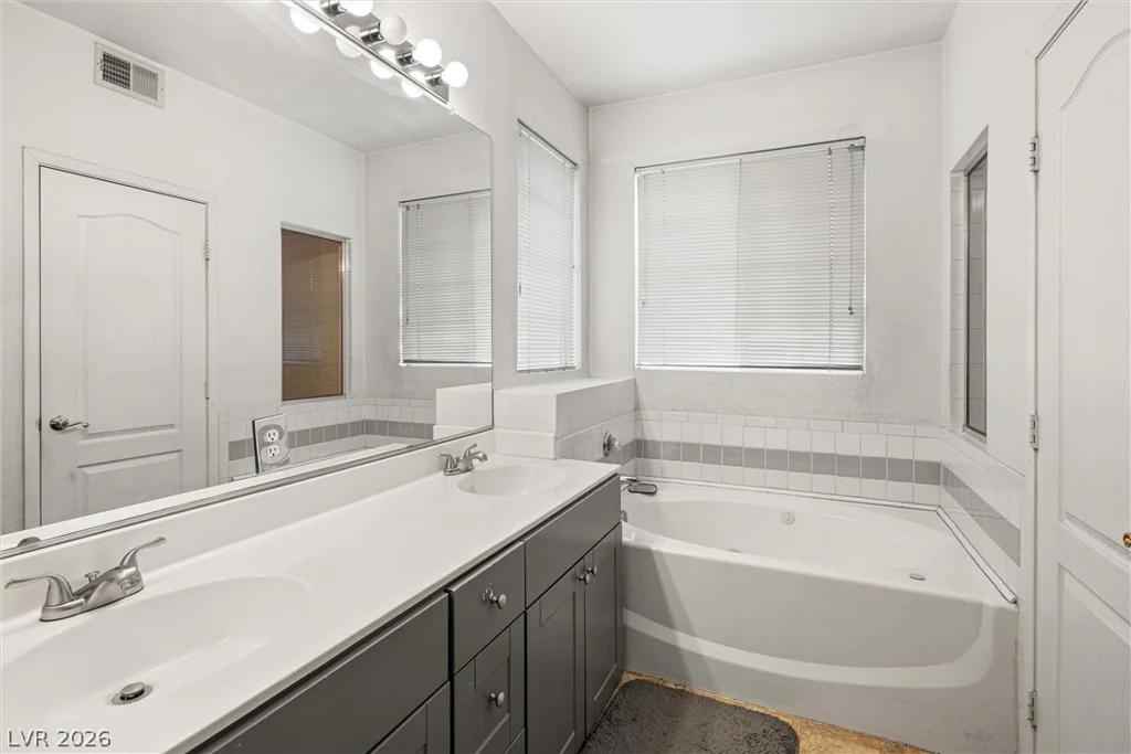9901 Trailwood, Las Vegas, NV 89134