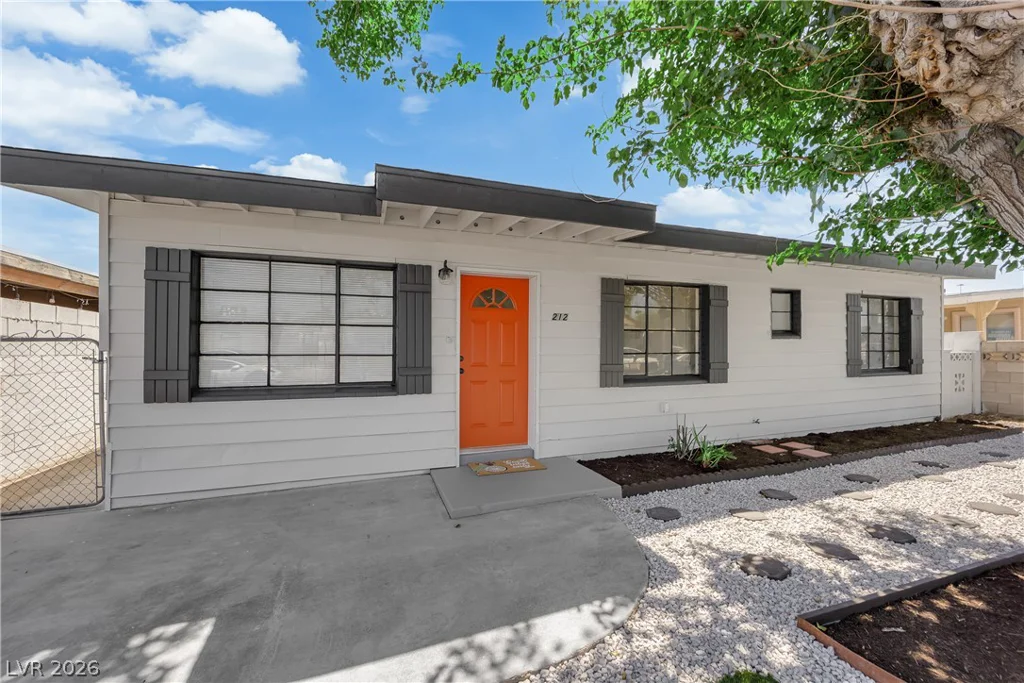 212 Minnesota, Las Vegas, NV 89107