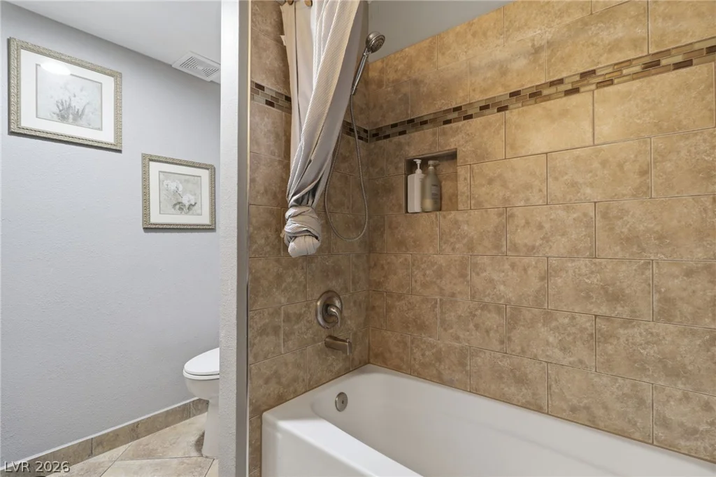 6233 Washington, Las Vegas, NV 89107