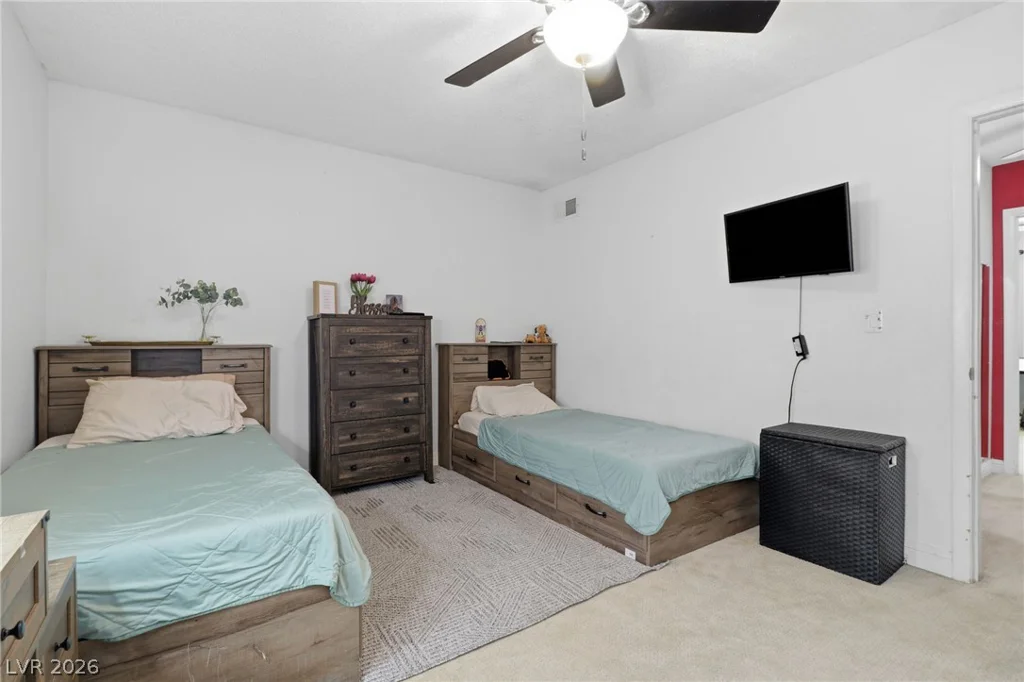 6233 Washington, Las Vegas, NV 89107