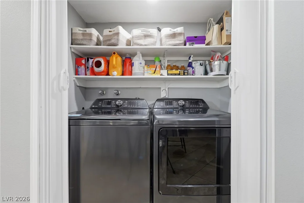 6233 Washington, Las Vegas, NV 89107
