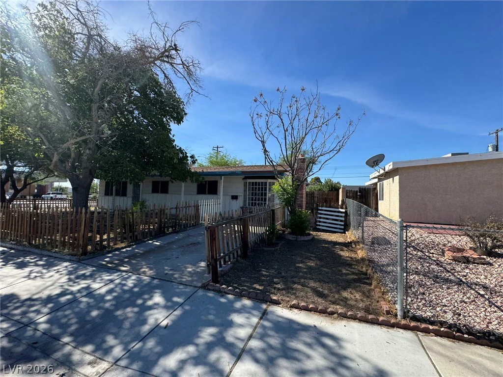 3001 Roseville, Las Vegas, NV 89102