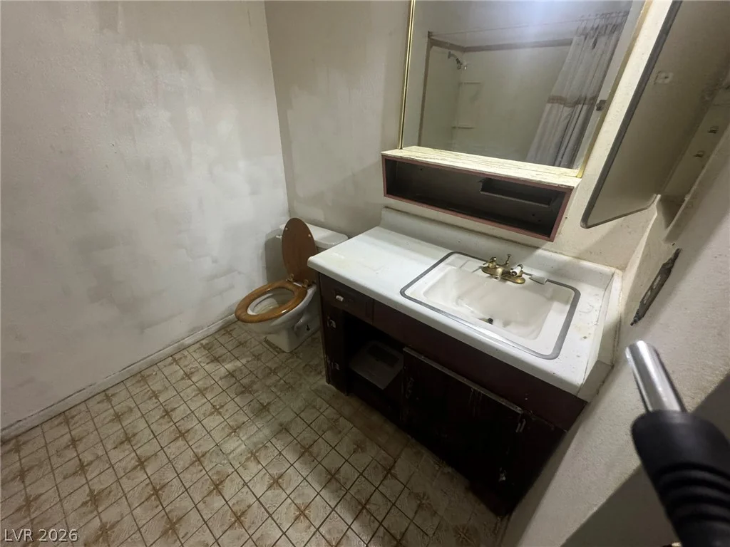 3001 Roseville, Las Vegas, NV 89102