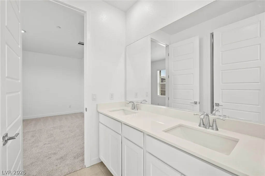 11824 Mimicking Song, Las Vegas, NV 89138