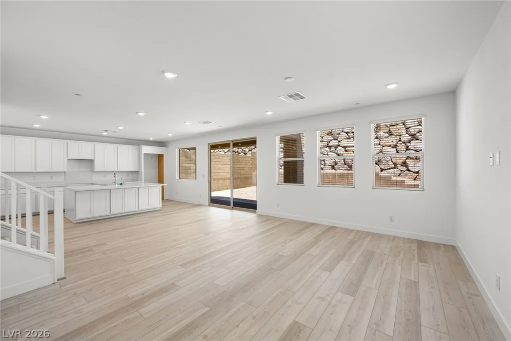 11824 Mimicking Song, Las Vegas, NV 89138