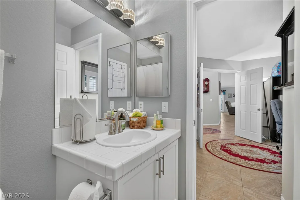 846 Holly Lake, Henderson, NV 89002