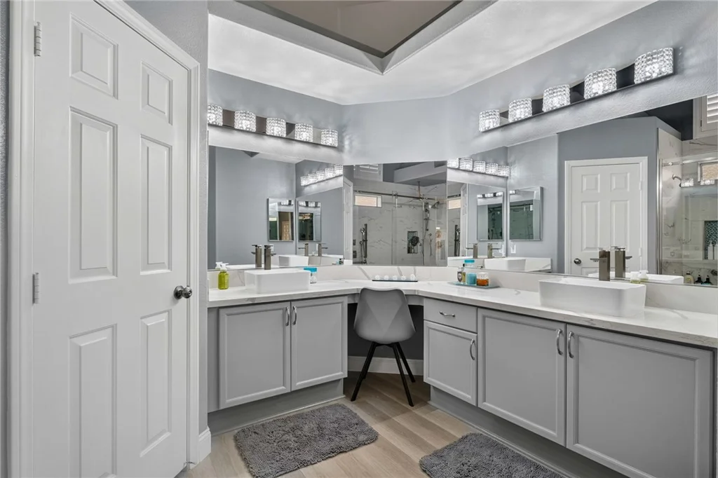 846 Holly Lake, Henderson, NV 89002