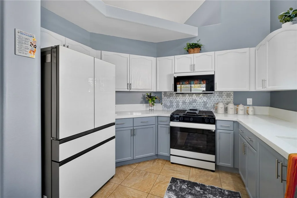 846 Holly Lake, Henderson, NV 89002