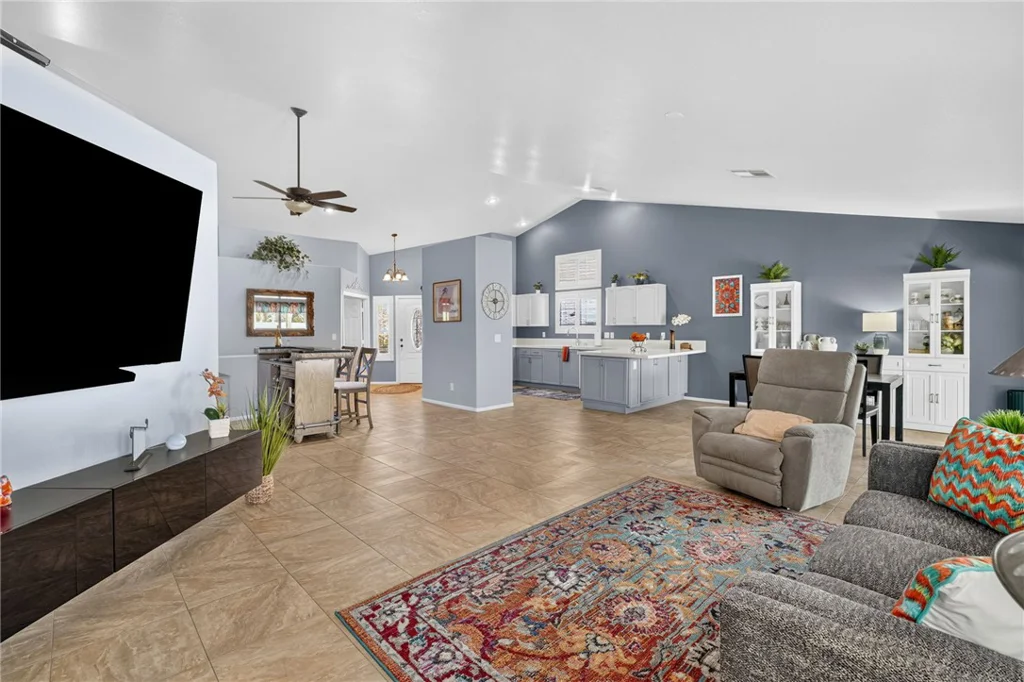 846 Holly Lake, Henderson, NV 89002