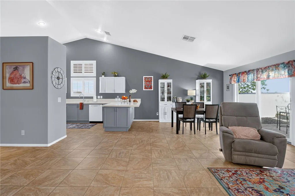 846 Holly Lake, Henderson, NV 89002