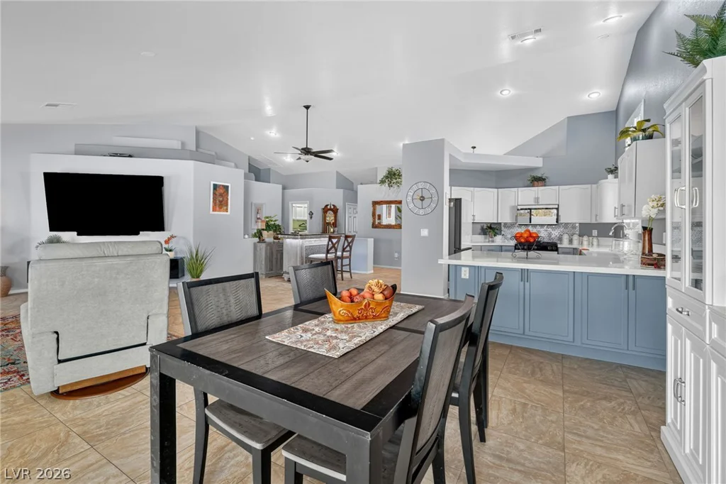 846 Holly Lake, Henderson, NV 89002