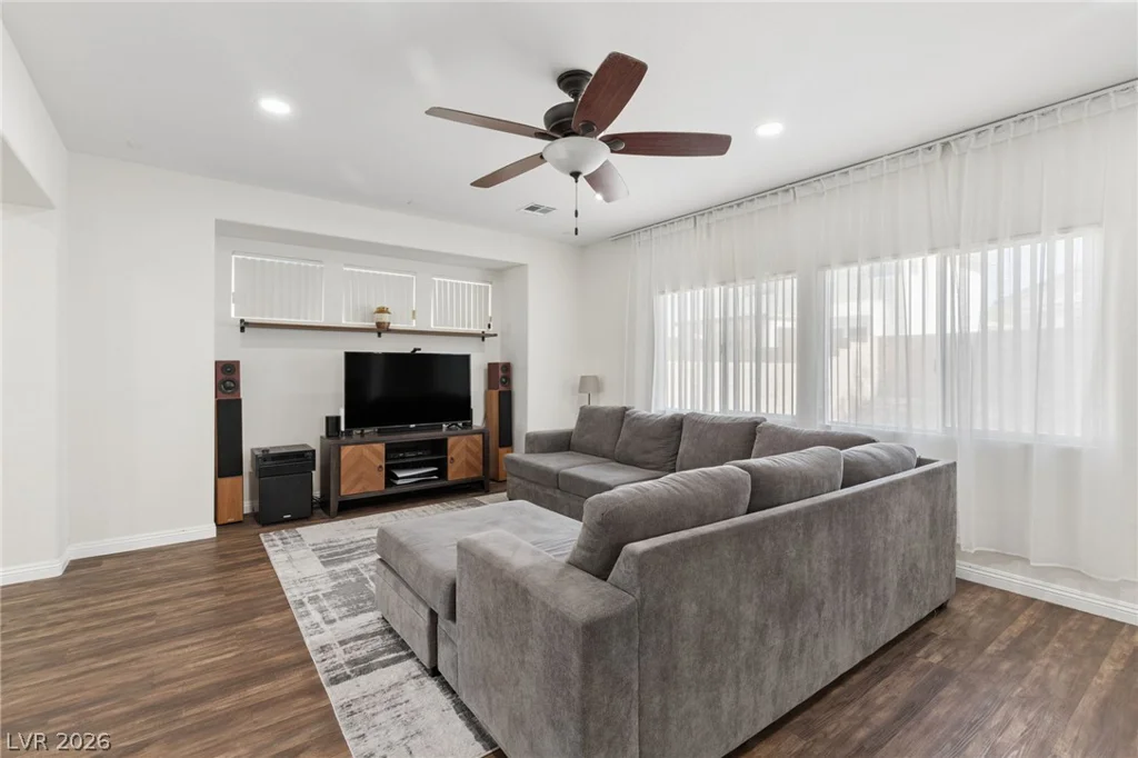 1016 Bistro Bay, North Las Vegas, NV 89086