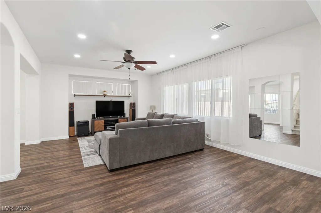 1016 Bistro Bay, North Las Vegas, NV 89086