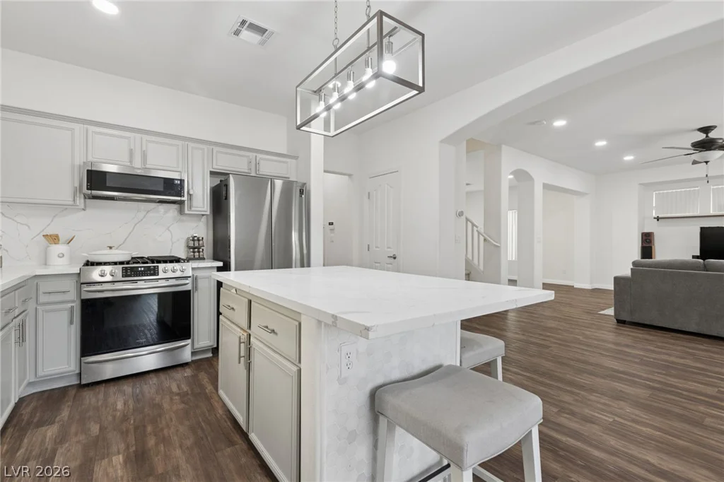 1016 Bistro Bay, North Las Vegas, NV 89086